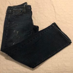EXCELLENT Like new condition Universal Thread distressed boot cut jeans